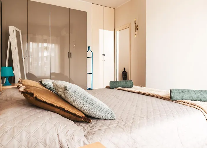 Murat - Isola District & M5 Marche Apartment *